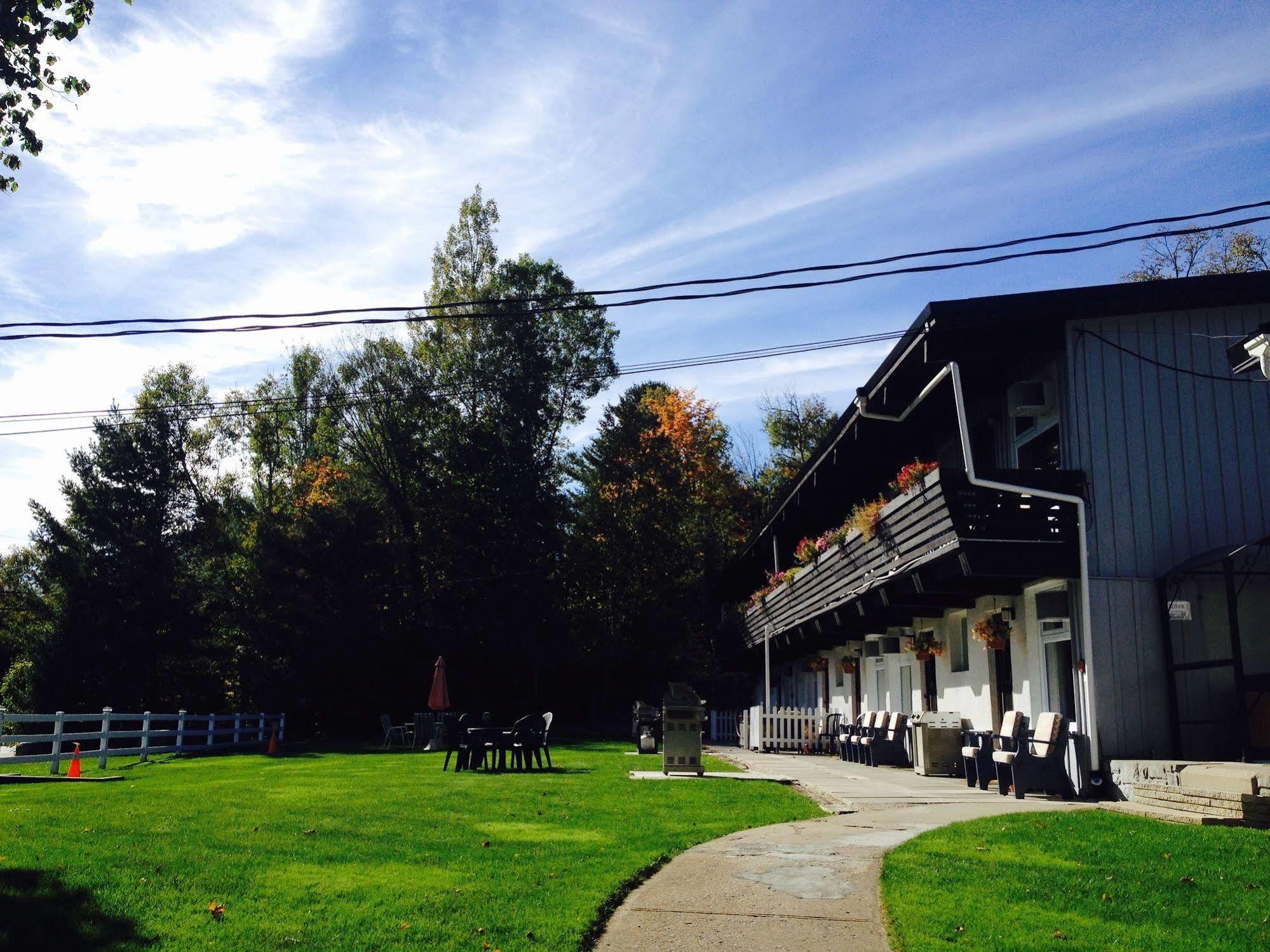 Lakeview Motel Haliburton Εξωτερικό φωτογραφία