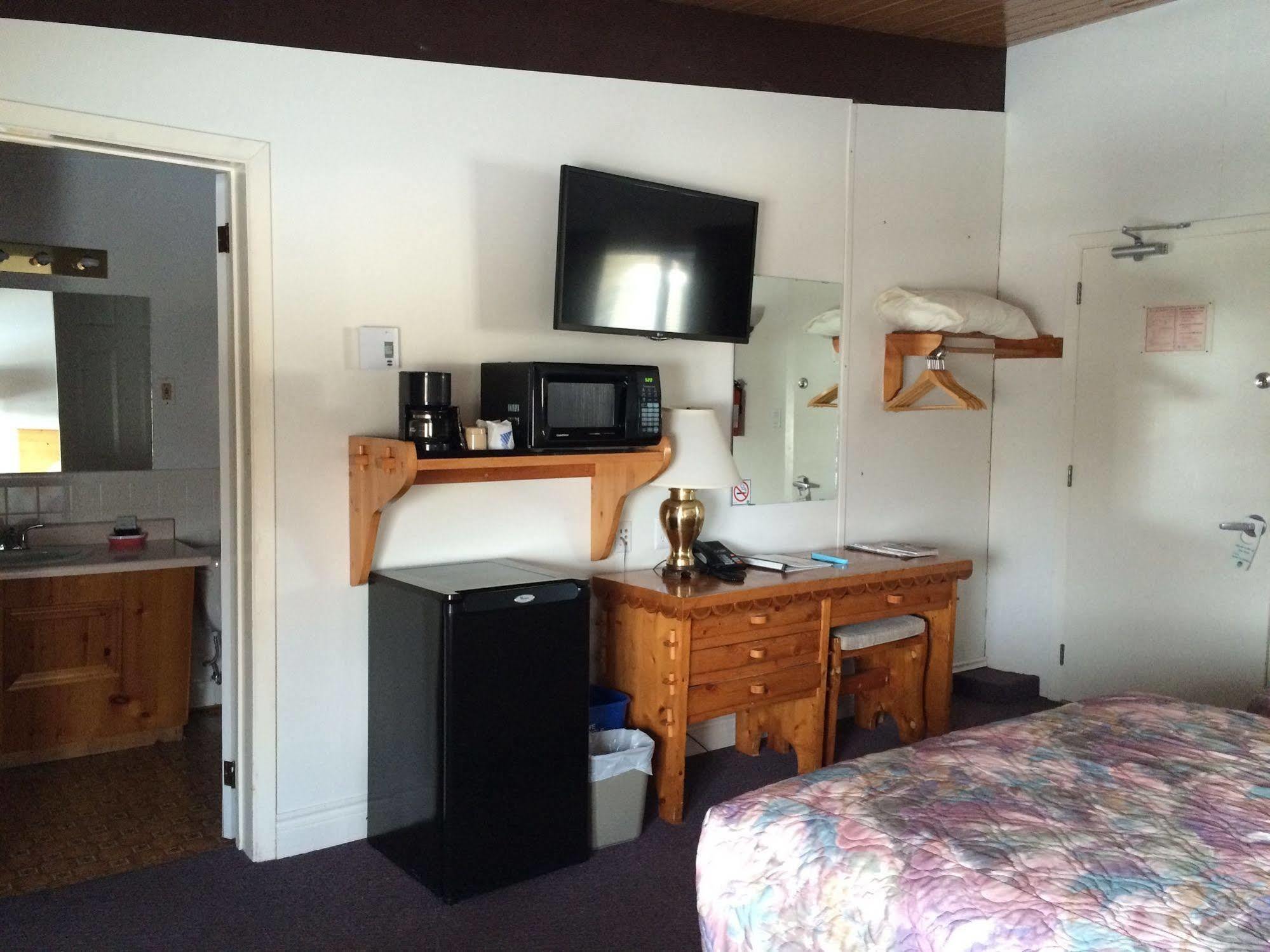 Lakeview Motel Haliburton Εξωτερικό φωτογραφία